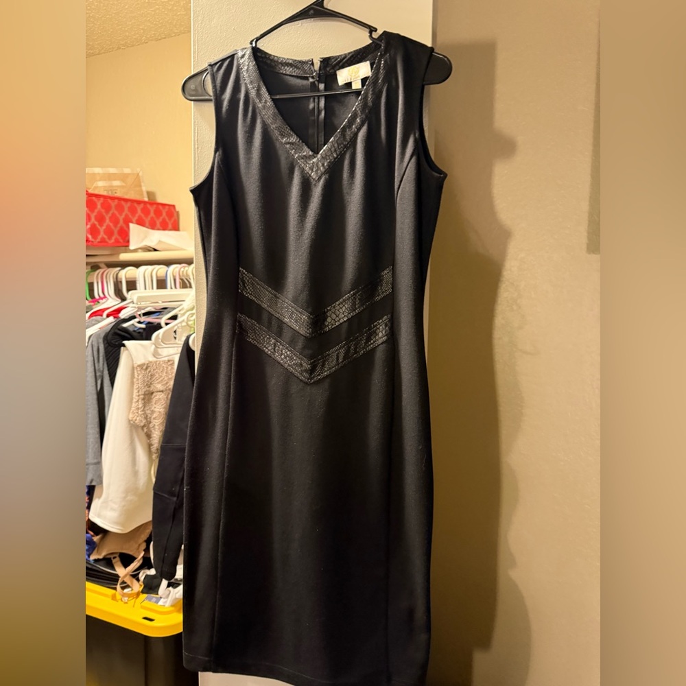 Elegant Black Sleeveless Dress